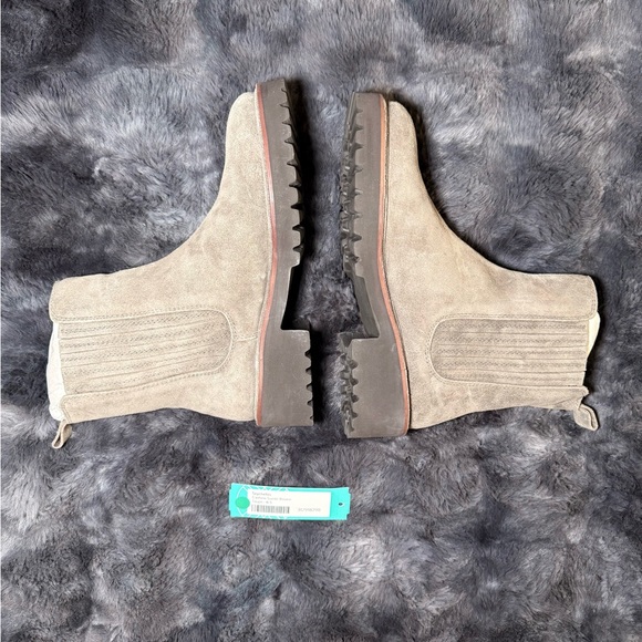 Brand new Seychelles water-resistant Chelsea platform boots - Picture 4 of 6